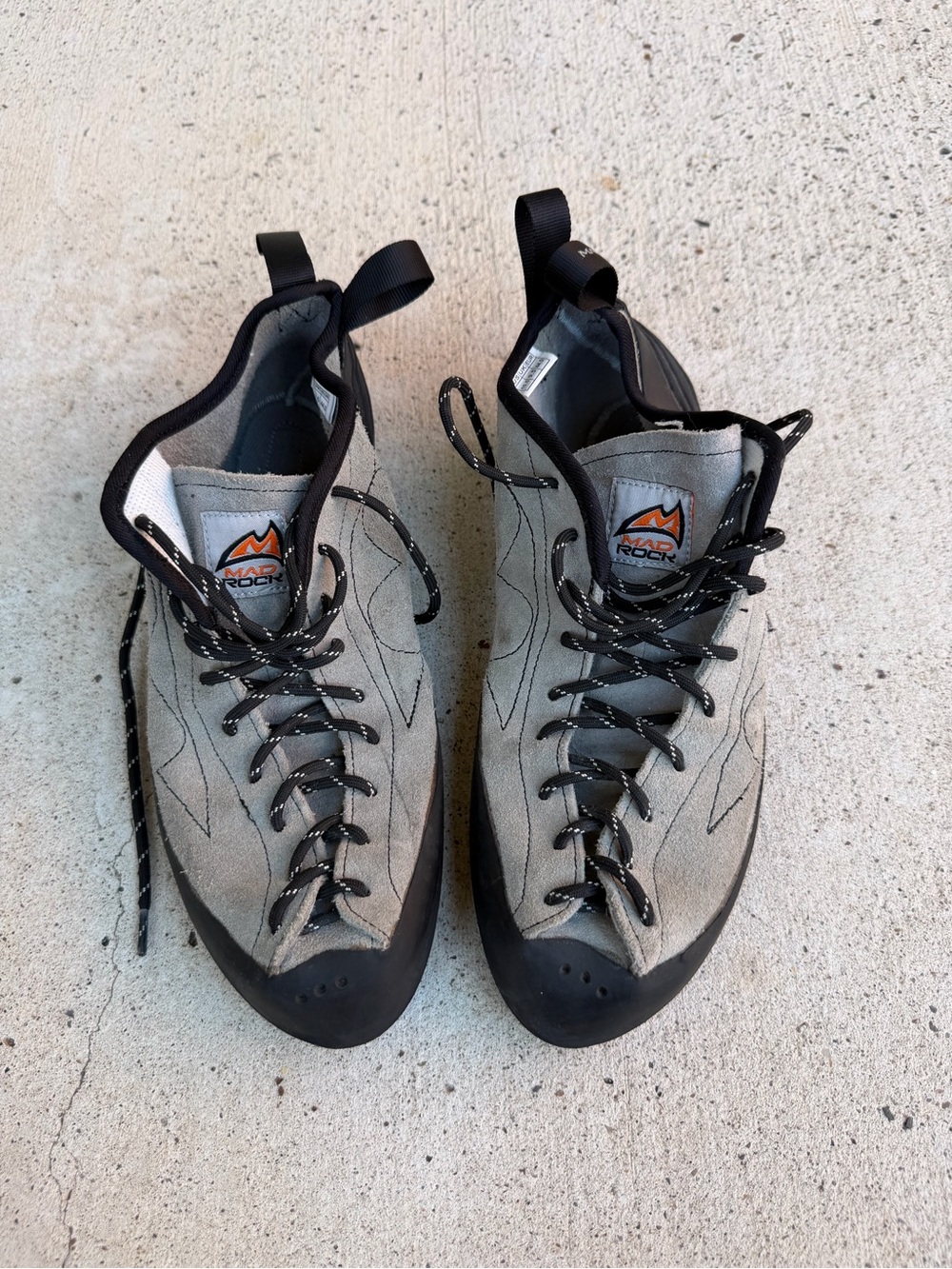 Mad Rock Phoenix Climbing Shoes Mens 10.5 EU44 Lace Up Gray Suede EUC